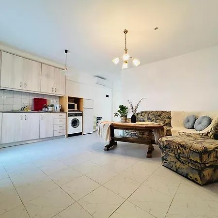 Central Apartments Ariadni Ofrínion Extérieur photo